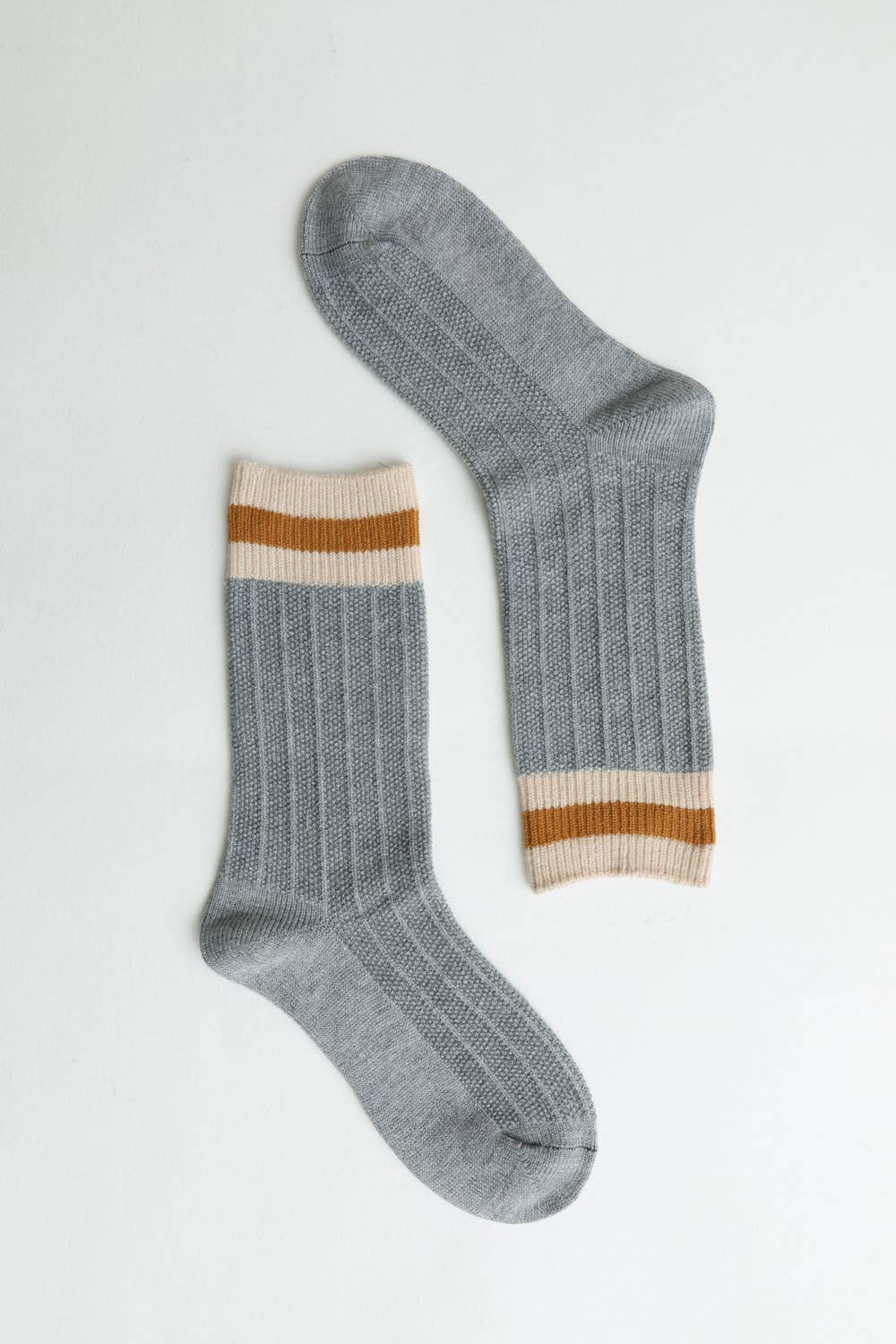 Cozy Retro Color Block Wool Crew Socks - Vintage Style 🧦