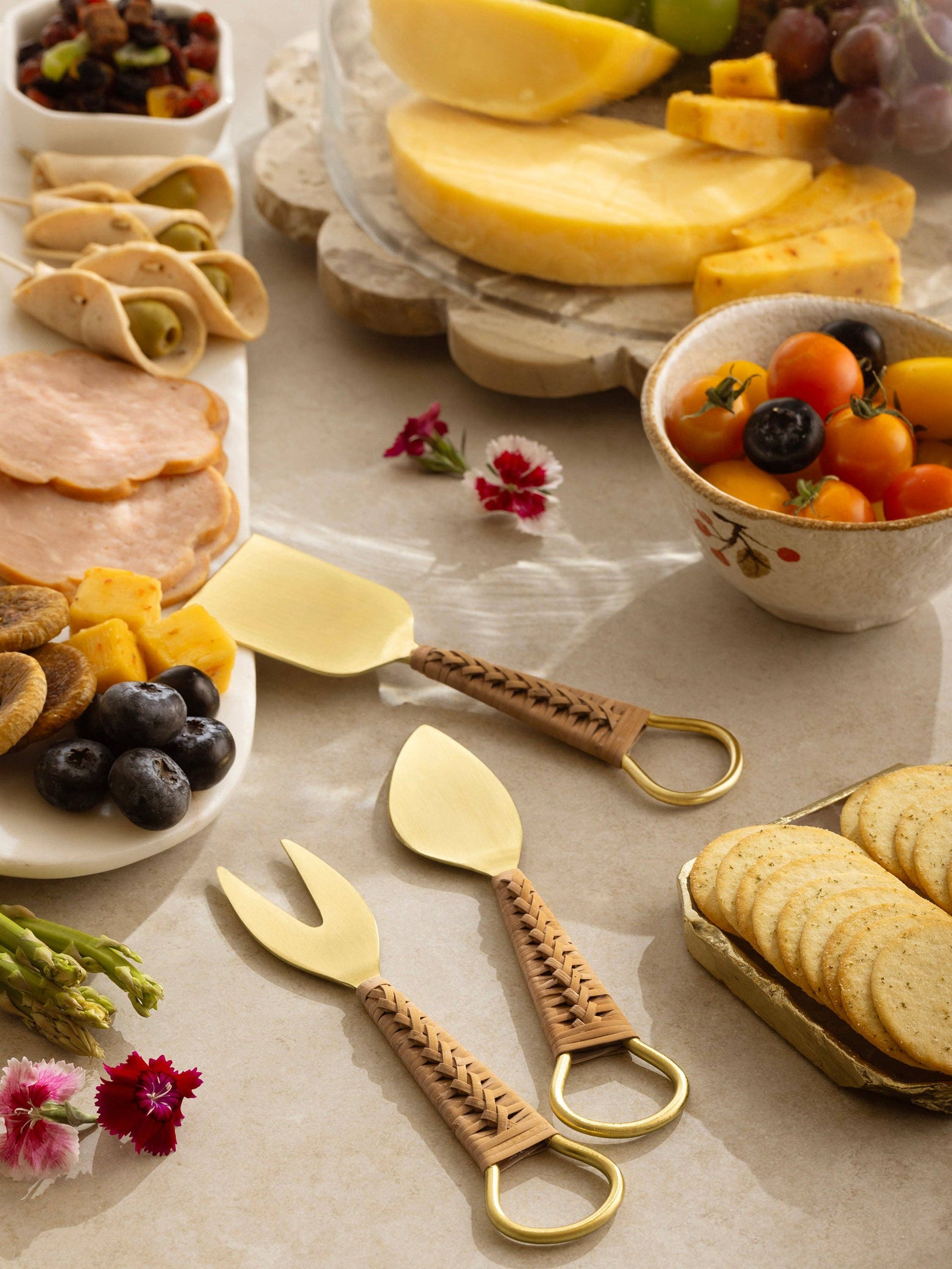 Helsinki Cheese Knives, Set of 3 - GAURI KOHLI