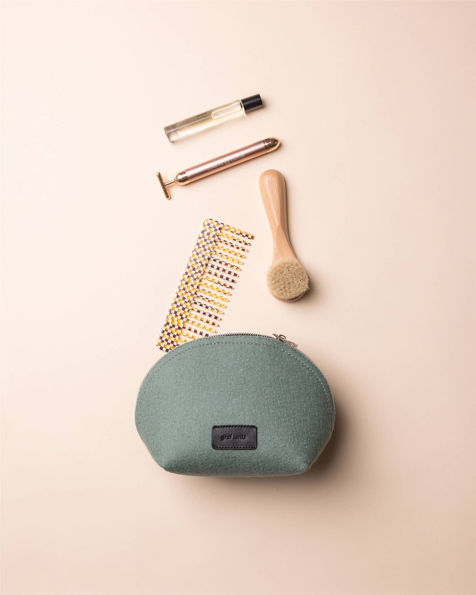 Pochi Merino Wool Medium Pouch-Spruce